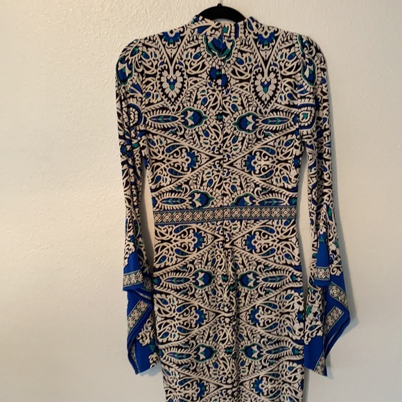 VENUS Dress - Picture 7 of 11